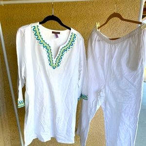 Two piece white cotton pantsuit